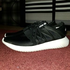 Adidas Tubular Viral